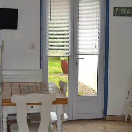 Proche De Sainte Mere-eglise * Neuville-au-Plain