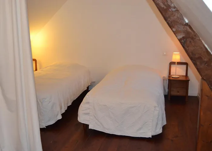 Proche De Sainte Mere-eglise *